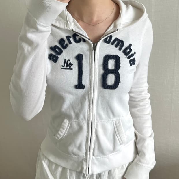 zip up hoodie