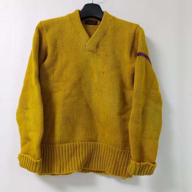 30년대 WOOL V-NECK SWEATER 선페이드 디스트레스드