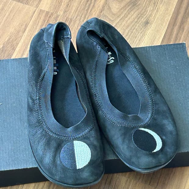 캠퍼 올블랙 + 동양문양플랫  36(225-230)