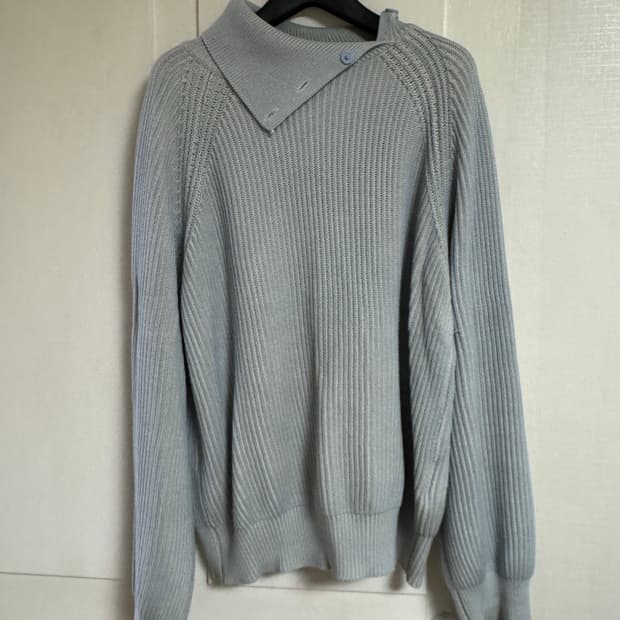 새터 하늘색 니트