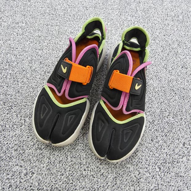 [235] 나이키 아쿠아 리프트 0121J