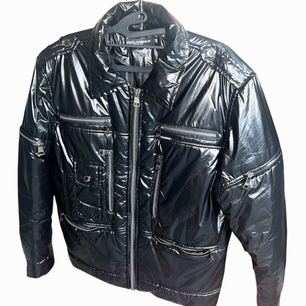 돌체앤가바나 유광 멀티 포켓 패딩