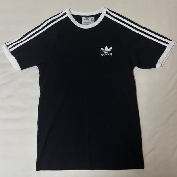 아디다스 반팔 티