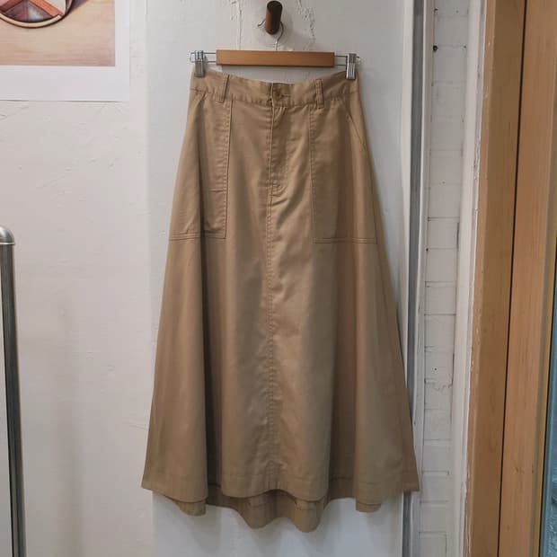 W closet 베이지 포켓 면스커트