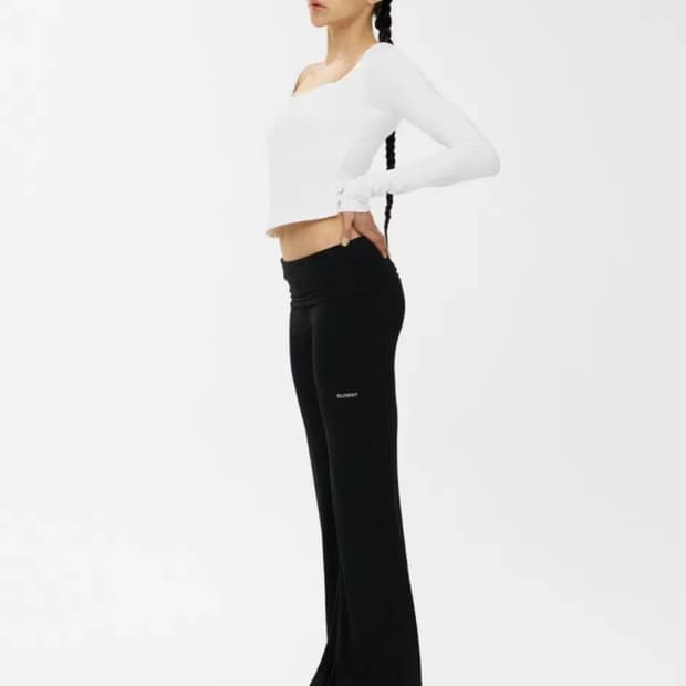 글로니 에어 폴딩 플레어 팬츠 AIR FOLDING FLARE PANTS