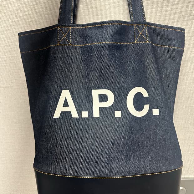 A.P.C. 악셀 토트백 데님 다크 네이비