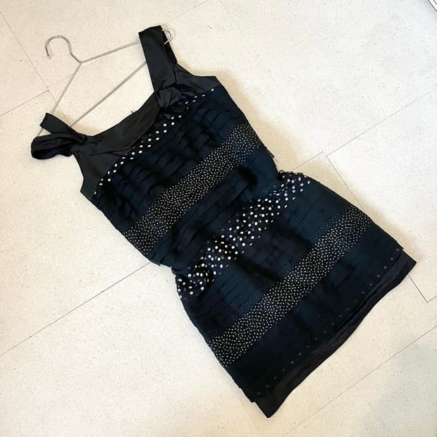 Sisley 시슬리 갸루 모리걸 도트 땡땡이 미니 원피스