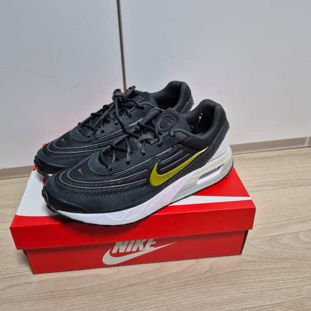 나이키 정품 새상품 에어맥스 벌스 265사이즈 팝니다