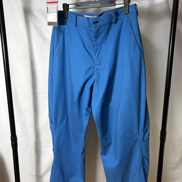 키코코스타디노브 멜삭스 팬츠