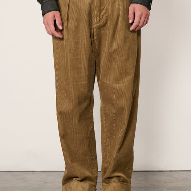 엔지니어드 가먼츠 코듀로이 팬츠 s 팝니다.