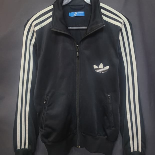 아디다스 불꽃 파이어버드 검흰 트랙탑 져지