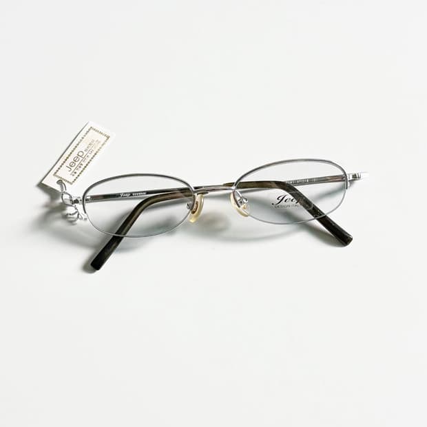JEEP 실버 슬림 오벌 반무테 메탈 프레임 빈티지 안경