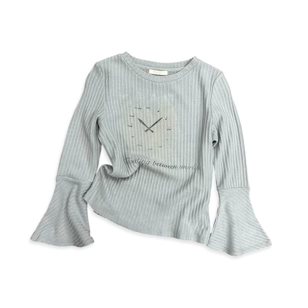 Clock Printing Ruffle Sleeve Knit