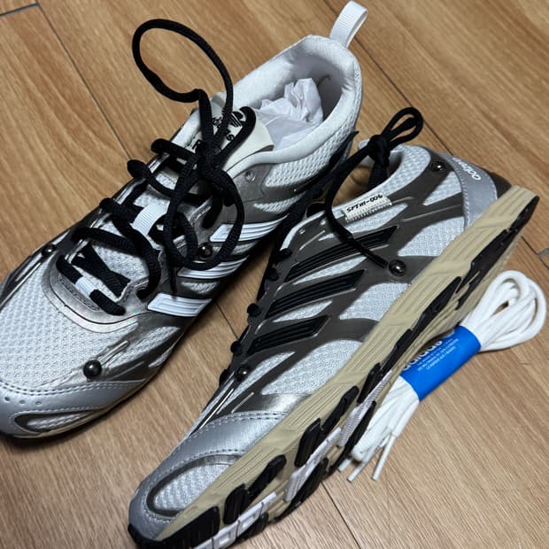 아디다스 송포더뮤트 아디제로 270 사이즈