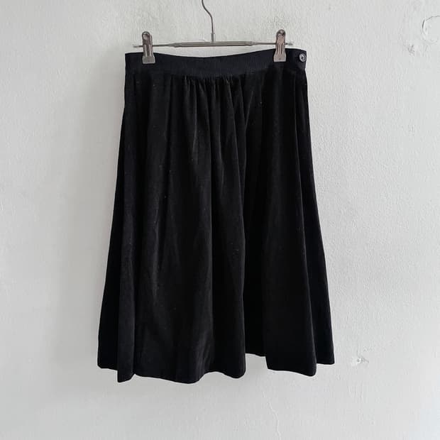 마가렛호웰 코듀로이 스커트