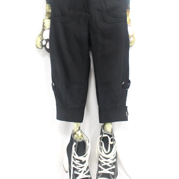 Belted sliver button carpri pants