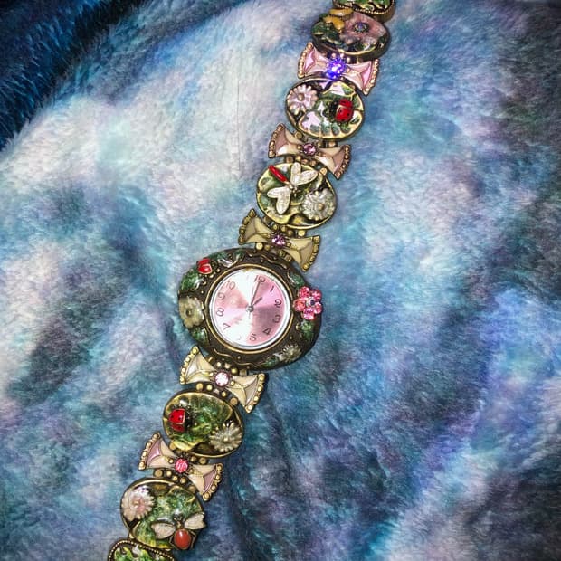 앤틱 무당벌레 시계