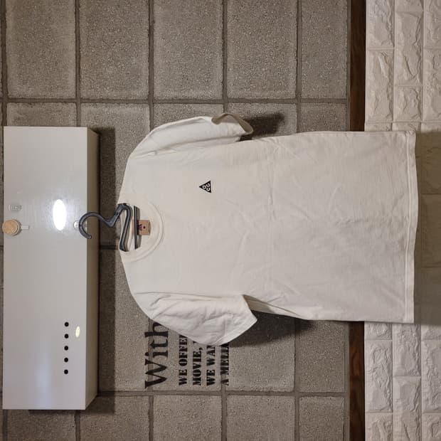 나이키 ACG 로고 반팔 S