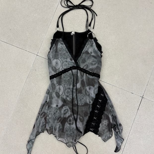 Ozz On 오리엔탈 홀터 탑 세트