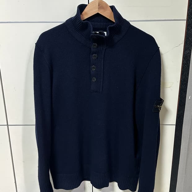 (정품)스톤아일랜드 버튼 아노락 반집업 니트 2XL(105)