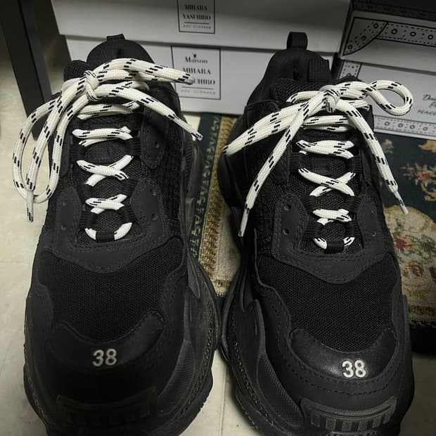 발렌시아가 트리플S 클리어솔 38