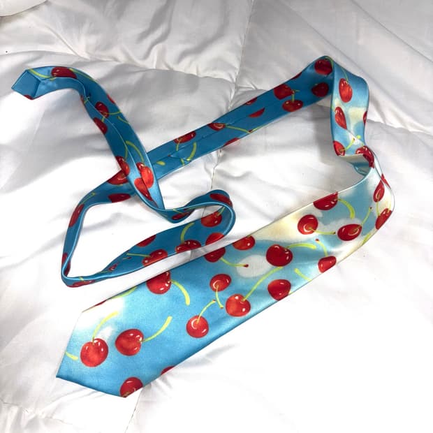 CHEERY ★ RAIN NECKTIE