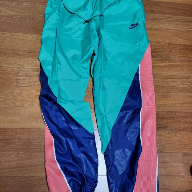 나이키 야니스 라이트웨이트 레귤러 트레이닝 트랙 팬츠 그린 L