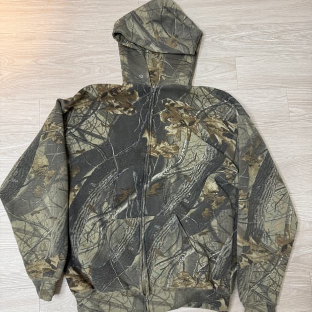 90s forest camo zip up hoodie