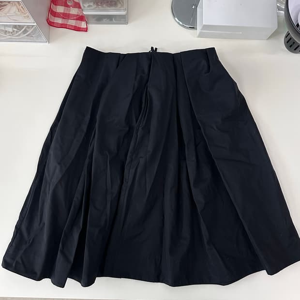 Cos 미디 볼륨 스커트