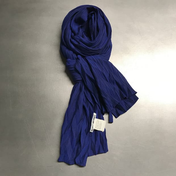 이세이 미야케 플리츠 스카프