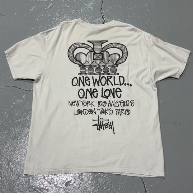 스투시(Stussy) 원 월드(One World) 티셔츠