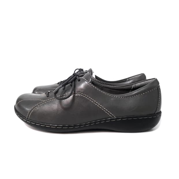 [7W] 클락스 체인 아바 레이스업 애쉬 그레이