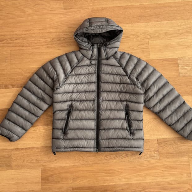 수아레 경량패딩 M