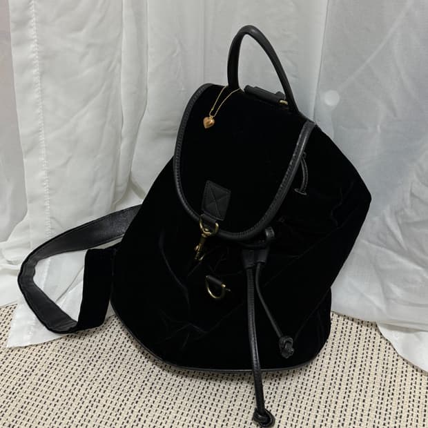 더바넷 벨벳 블랙 팩팩