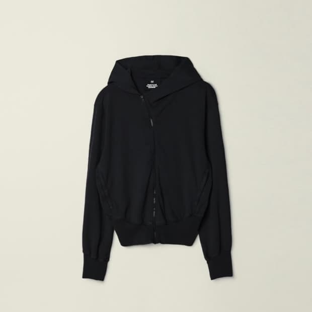 EE curved hoodie zip-up
