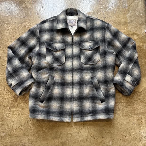 옴브레 체크 헤비 양털 카라 자켓