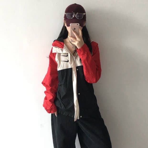 나이키 더블스우시 배색 바람막이