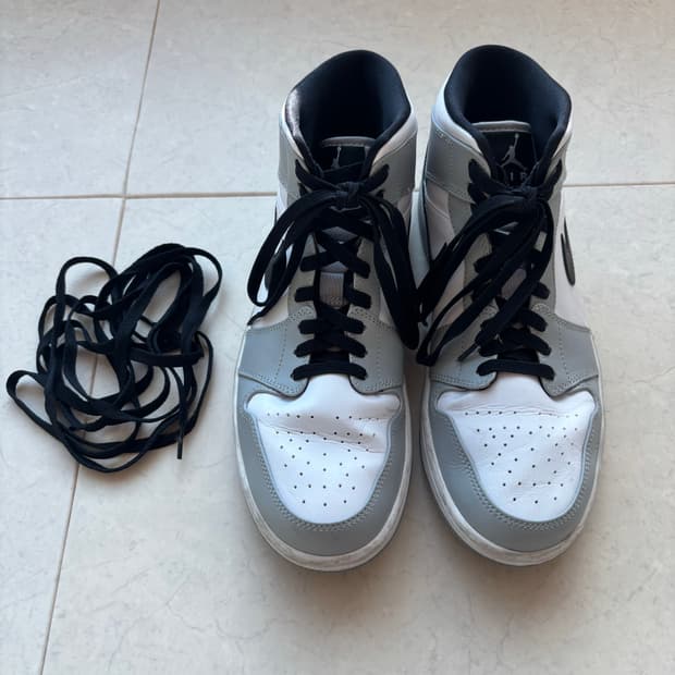나이키 조던 1 미드 라이트 스모크 그레이 285
