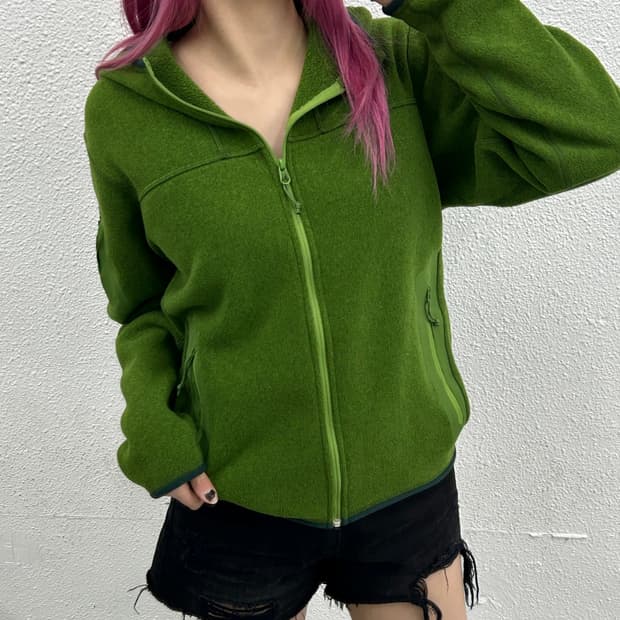 아크테릭스 찐말차맛 플리스 후드집업 S