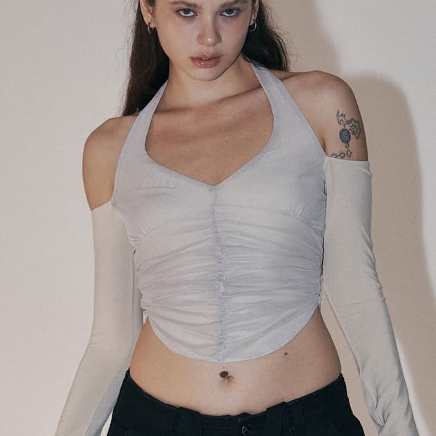 플노팔 라일리 메쉬 셔링 롱 슬리브 탑 스킨