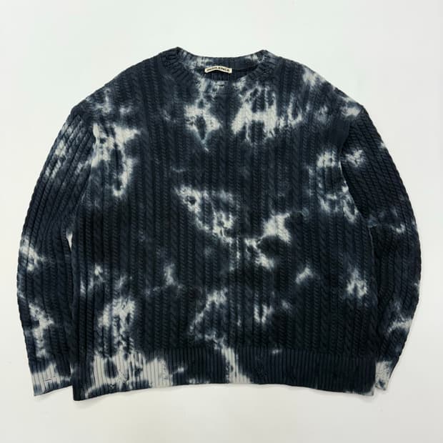 인사일런스 타이다이 케이블 니트