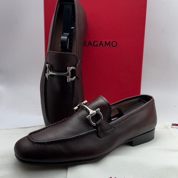 정품)페라가모구두255