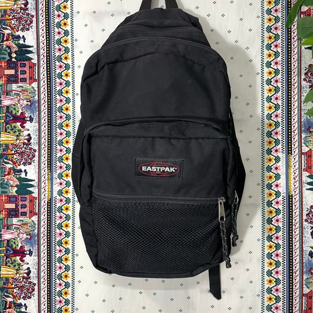 이스트팩 백팩