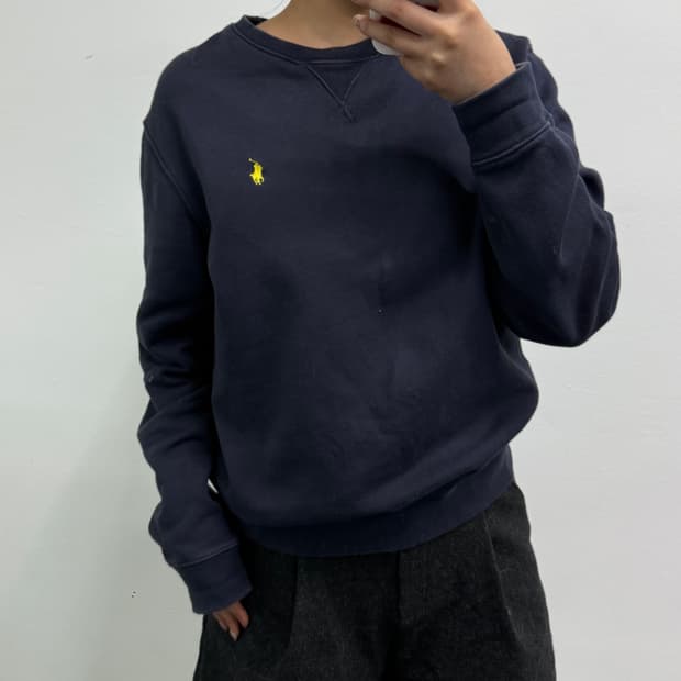 [L] 폴로 네이비 맨투맨