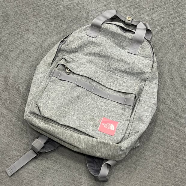 노스페이스 회색 백팩
