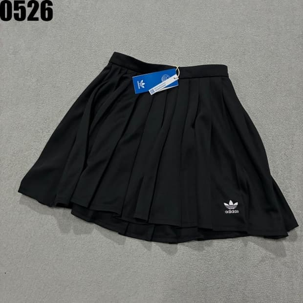 아디다스 오리지널 치마 새상품 xs