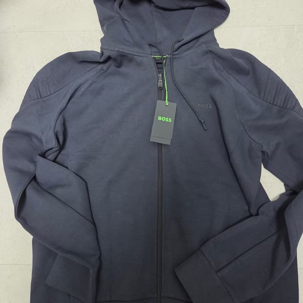 휴고보스 후드집업