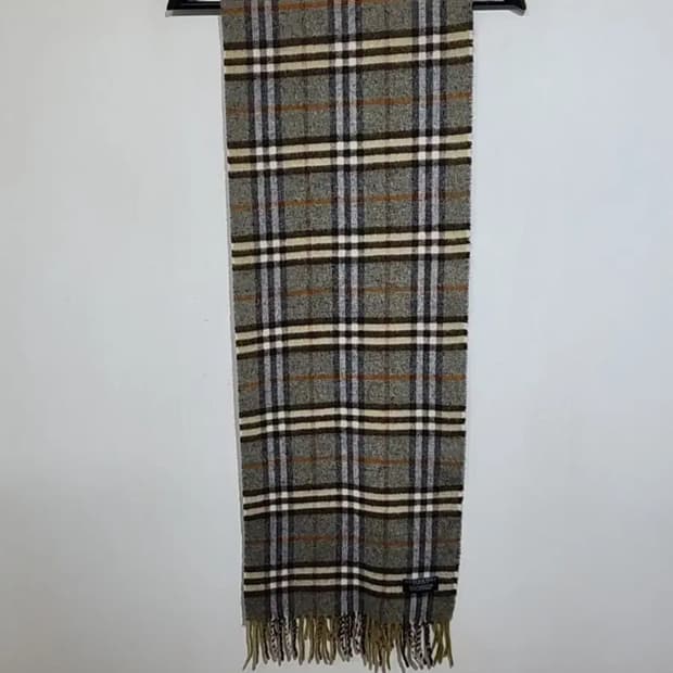 (정품) 버버리 머플러 체크 카키 목도리 램스울 영국판 
