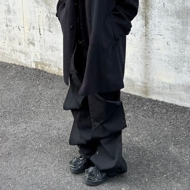 꼼데가르송 옴므플러스 공룡 포스