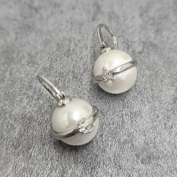 pearl earrings